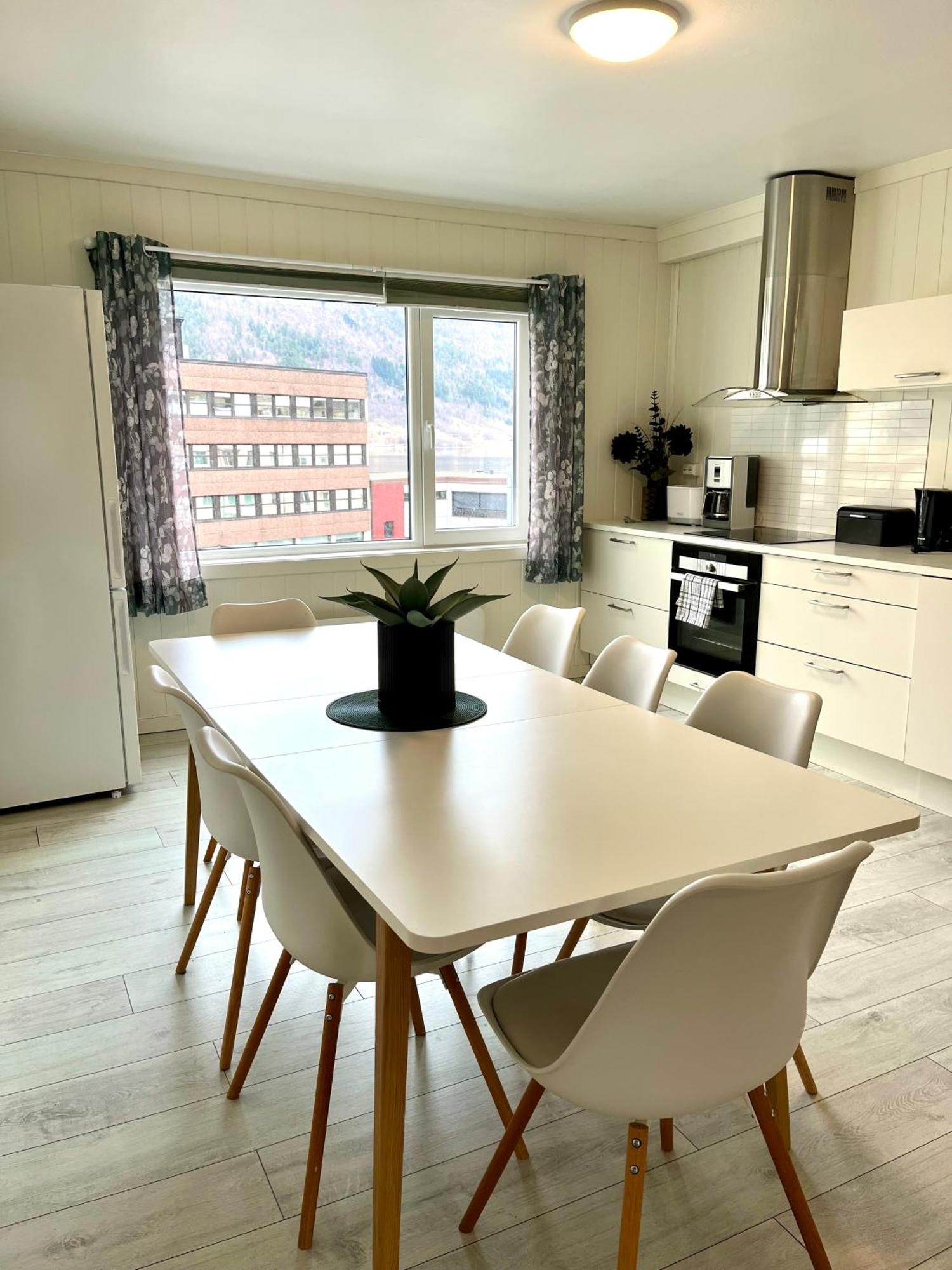 Apartment In The Heart Of Åndalsnes Exteriör bild