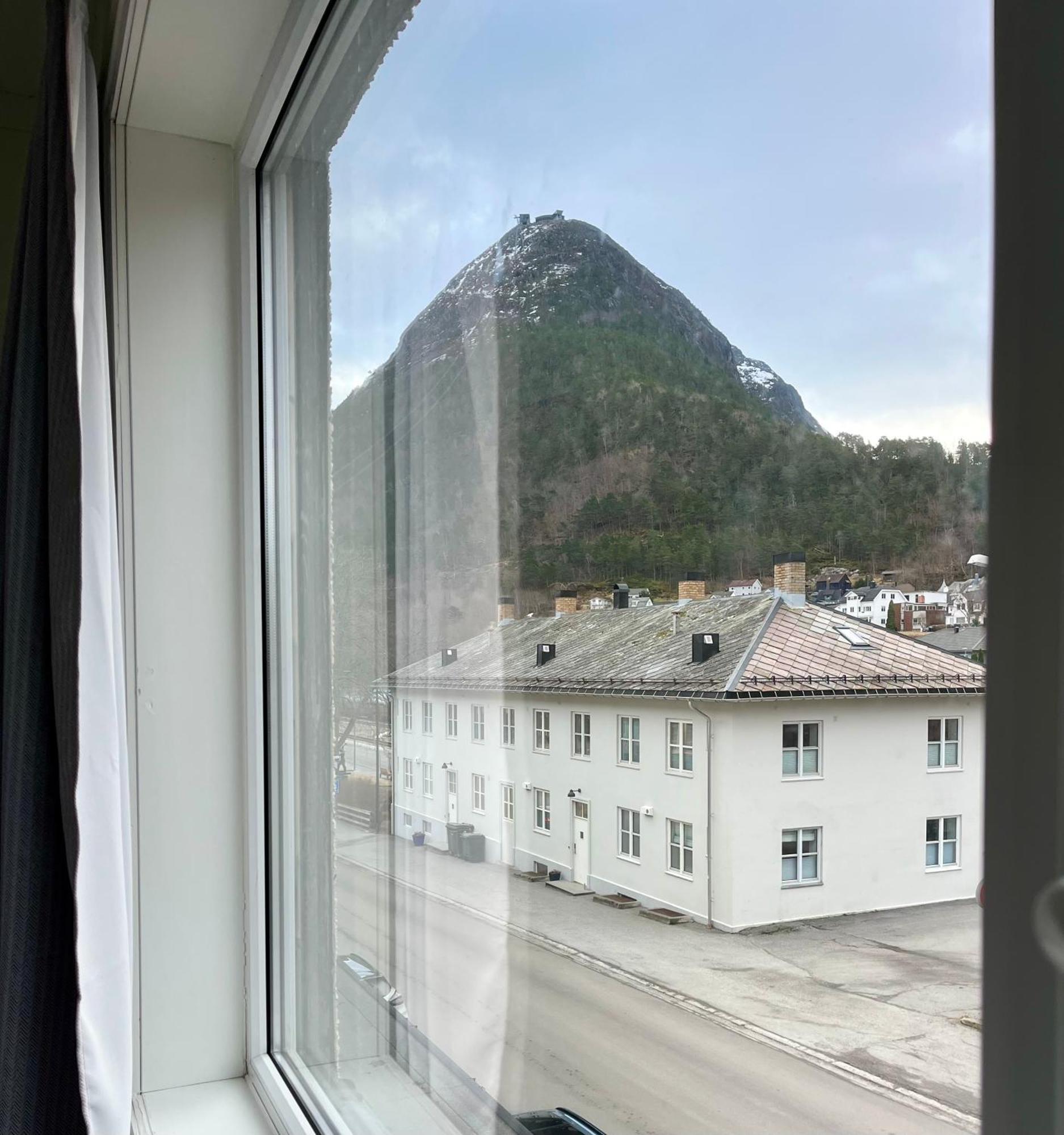 Apartment In The Heart Of Åndalsnes Exteriör bild
