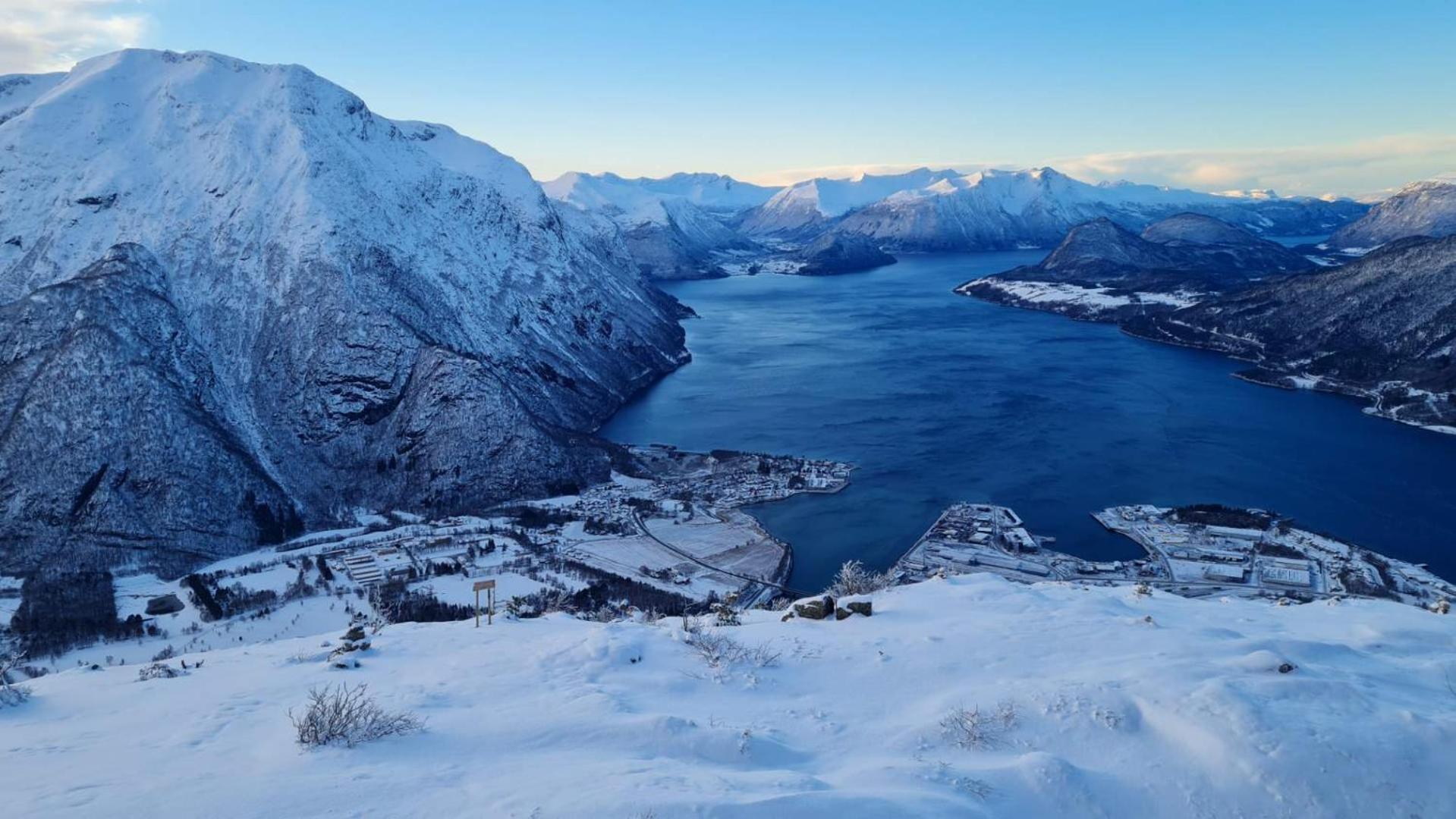 Apartment In The Heart Of Åndalsnes Exteriör bild