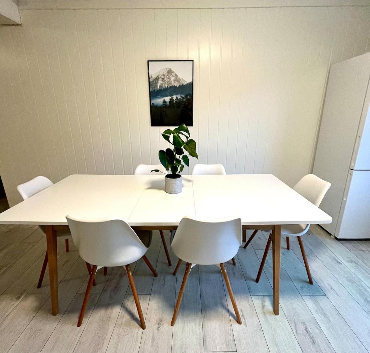 Apartment In The Heart Of Åndalsnes Exteriör bild