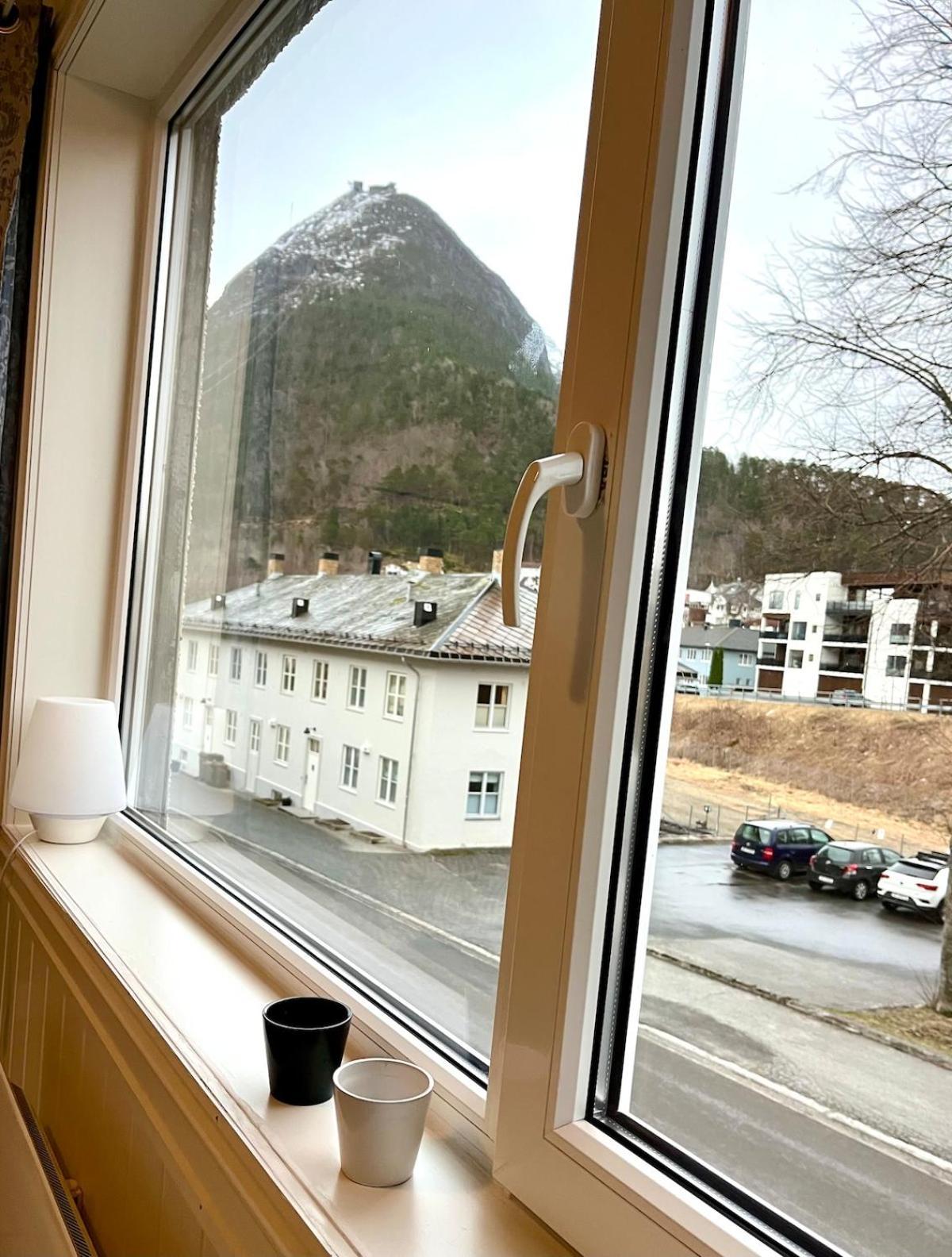 Apartment In The Heart Of Åndalsnes Exteriör bild